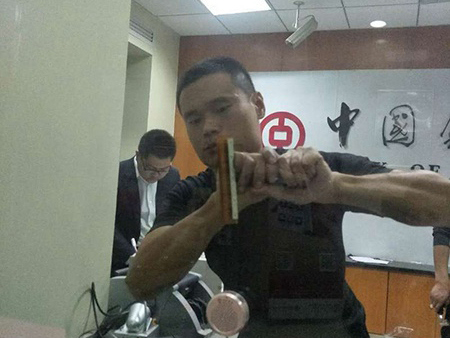 银行安全防爆? /></a>
                                    </td>
                                </tr>
                                <tr>
                                    <td align=